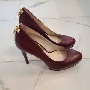MICHAL KORS DARK RED HEELS LIKE NEW